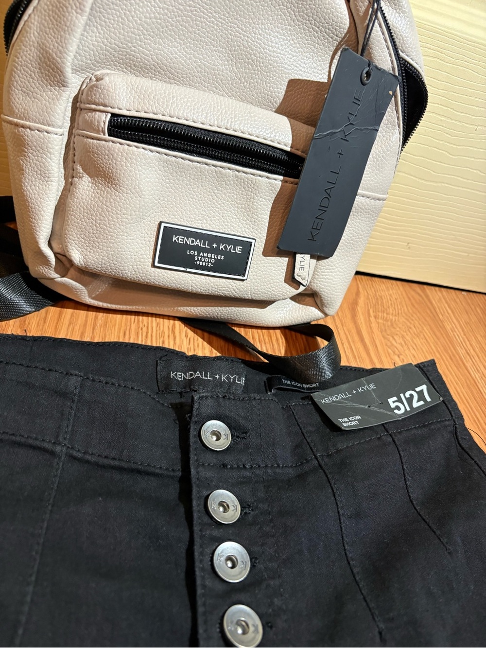 Kendall & Kylie Black High-Rise Button Shorts AND backpack - Picture 4 of 13